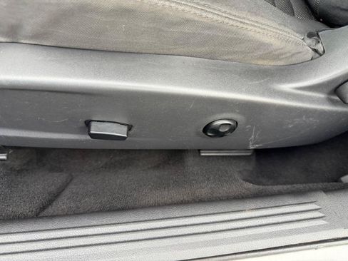 Used 2012 Dodge Challenger SXT RWD image 14