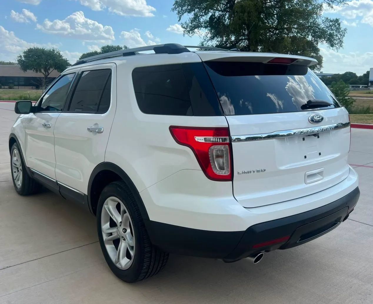 Used 2012 Ford Explorer Limited FWD image 6