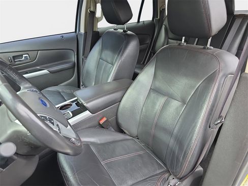 Used 2013 Ford Edge Limited image 17