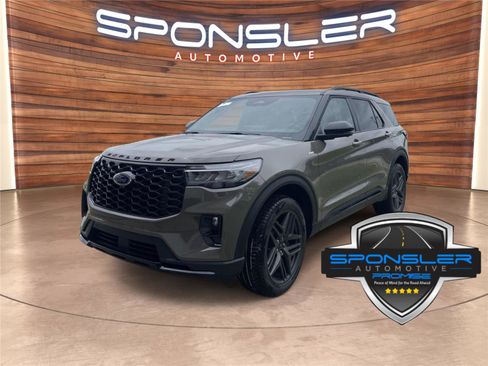 New 2026 Ford Explorer ST-Line w/ ST-Line Street Pack AWD/4WD image 1