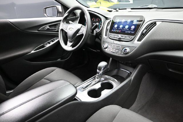 Used 2024 Chevrolet Malibu LT FWD image 14