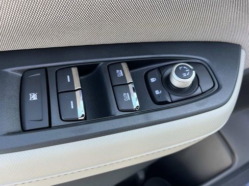 New 2025 Subaru Forester Premium image 24