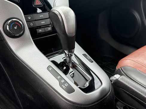 Used 2014 Chevrolet Cruze LTZ image 36