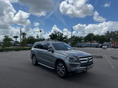 Used 2016 Mercedes-Benz GL 450 4MATIC image 3