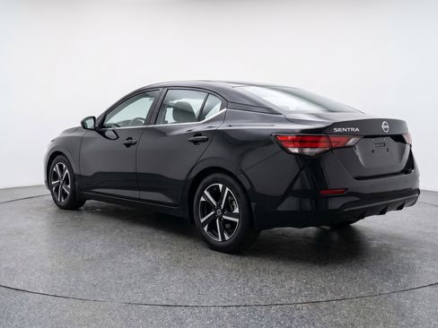 Used 2025 Nissan Sentra SV FWD image 6