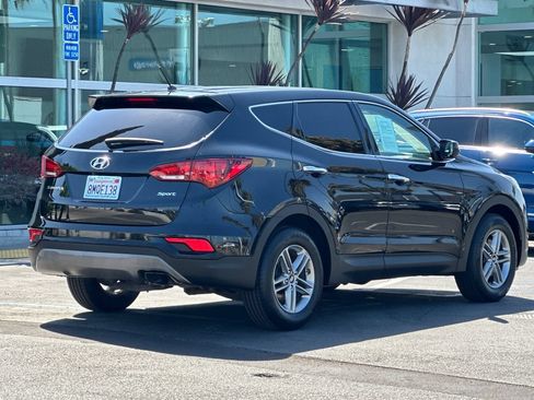 Used 2018 Hyundai Santa Fe Sport FWD image 4