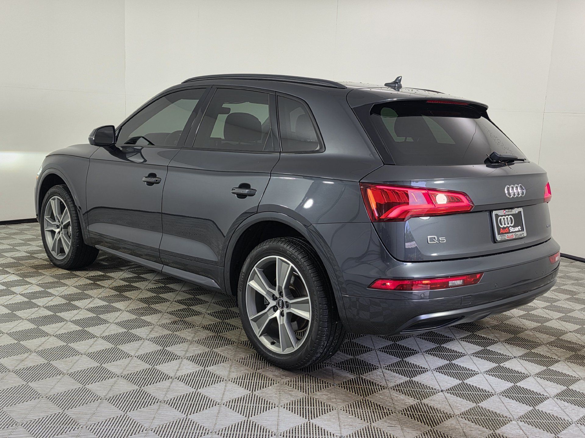 Used 2020 Audi Q5 Premium w/ Premium Plus Package AWD/4WD image 41