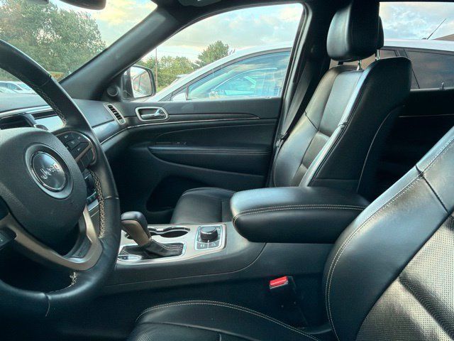 Used 2017 Jeep Grand Cherokee Limited w/ Luxury Group II AWD/4WD image 7