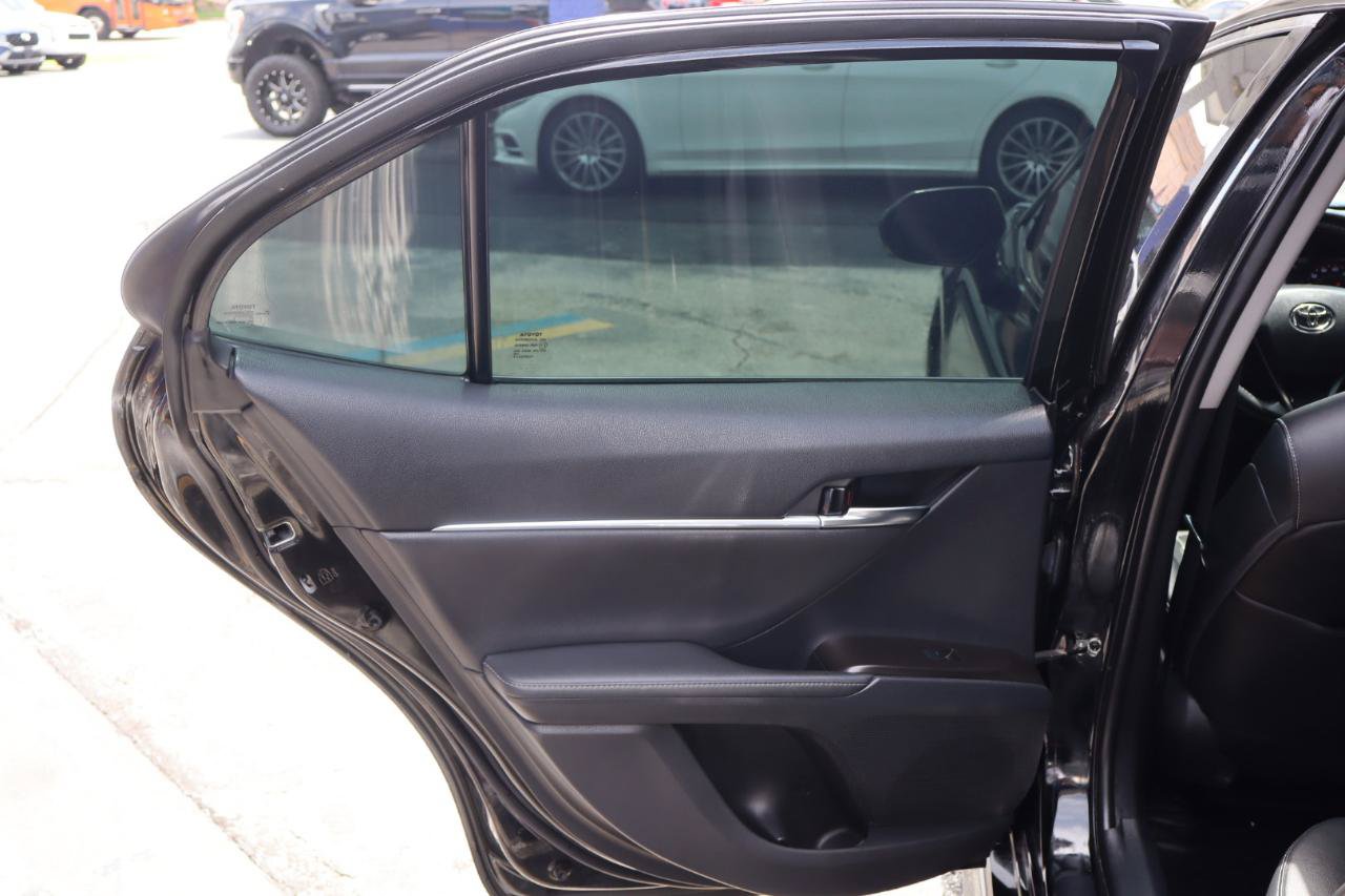 Used 2021 Toyota Camry XSE FWD image 16