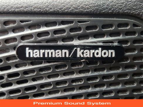 Used 2022 Chrysler Pacifica Pinnacle image 31