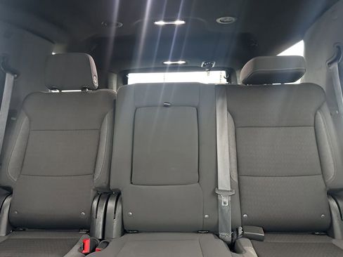 Used 2024 GMC Yukon SLE AWD/4WD image 28