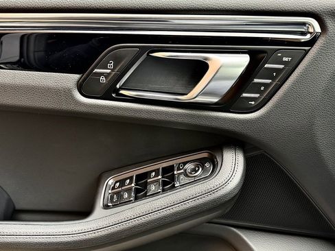 New 2026 Porsche Macan S image 17