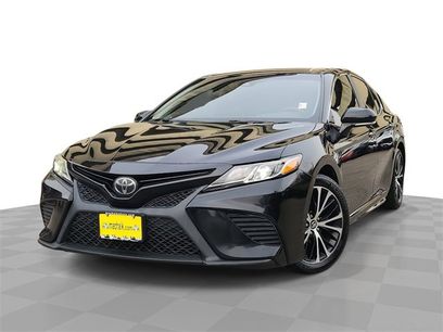 Used 2019 Toyota Camry SE w/ Convenience Package