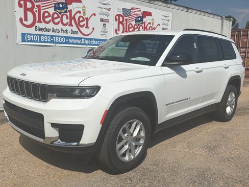 New 2026 Jeep Grand Cherokee L Laredo w/ Trailer Tow Package RWD image 6