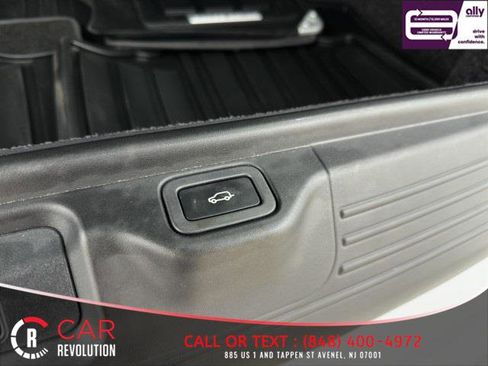 Used 2019 Land Rover Range Rover Supercharged image 9