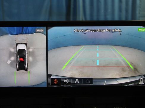 Used 2024 Nissan Rogue SL w/ SL Premium Package image 17