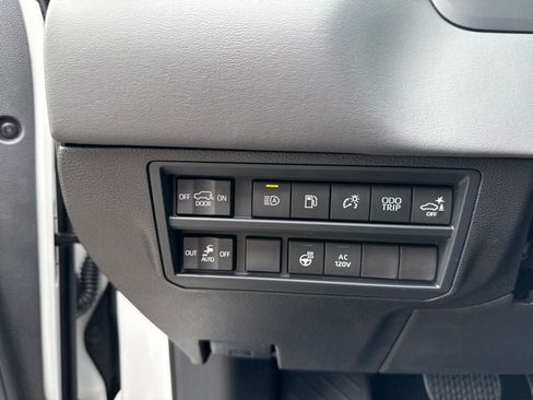 Used 2026 Toyota Sequoia Capstone AWD/4WD image 31