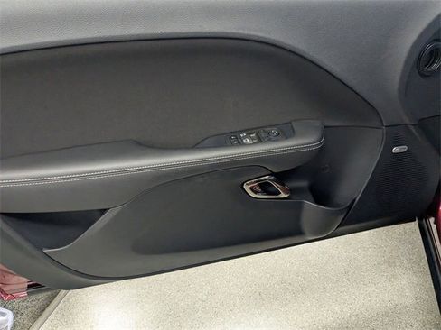 Used 2022 Dodge Challenger SRT Hellcat image 10