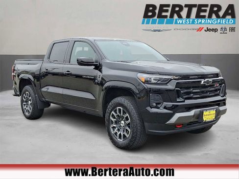 Used 2024 Chevrolet Colorado Z71 w/ Z71 Convenience Package 2 image 1