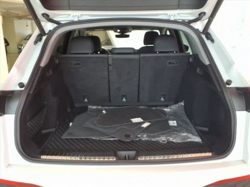 Certified 2025 Audi Q5 Premium w/ Convenience Package image 15