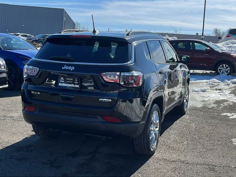 Used 2022 Jeep Compass Latitude image 5