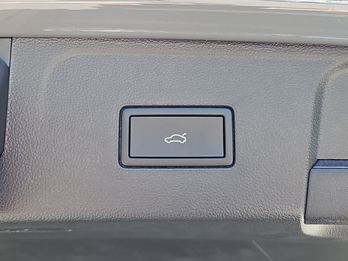 New 2026 Volkswagen Atlas SE AWD/4WD image 11