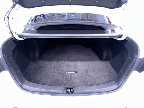 Used 2022 Toyota Corolla SE w/ Carpet Mat Package (TMS) FWD image 41