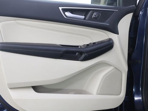 Used 2017 Ford Edge Titanium w/ Equipment Group 302A image 19