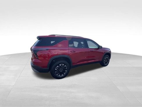 Used 2024 Chevrolet Traverse Z71 AWD/4WD image 10