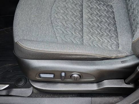 Used 2023 Chevrolet Equinox LT w/ LPO, Floor Liner Package FWD image 14