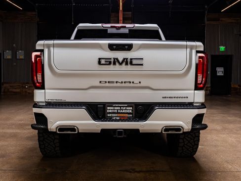 Used 2024 GMC Sierra 1500 Denali Ultimate AWD/4WD image 8
