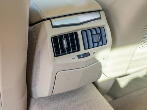 Used 2009 Cadillac CTS 3.6 image 37