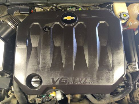 Used 2019 Chevrolet Impala Premier FWD image 30
