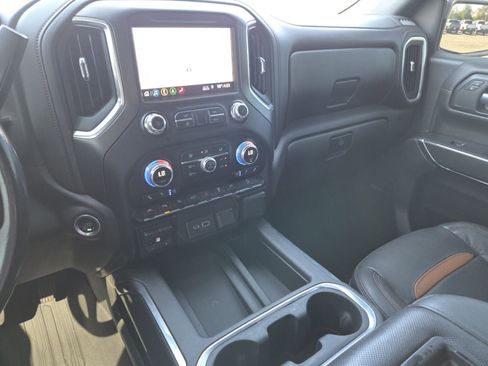 Used 2019 GMC Sierra 1500 AT4 w/ AT4 Premium Package AWD/4WD image 34