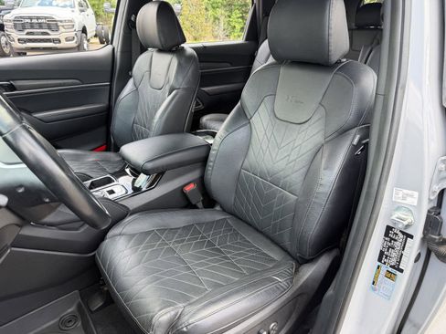 Used 2023 Kia Telluride SX X-Line AWD/4WD image 16