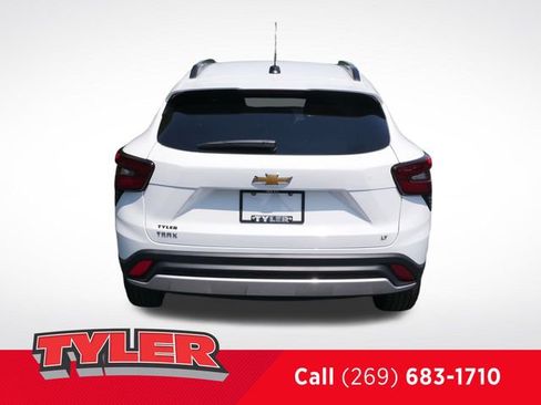 New 2025 Chevrolet Trax LT image 7