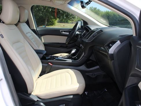 Used 2017 Ford Edge SEL w/ Equipment Group 201A FWD image 12