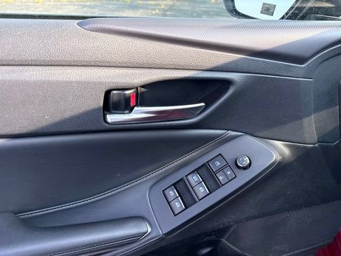 Used 2020 Toyota Avalon XSE w/ All Weather Liner Package FWD image 11