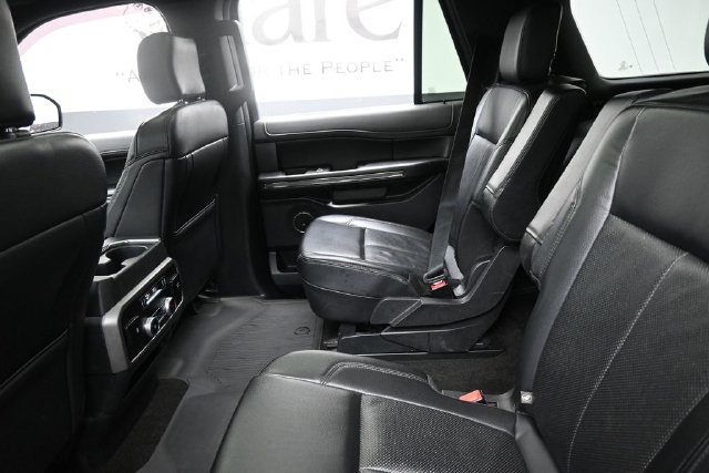 Used 2020 Ford Expedition XLT w/ Equipment Group 202A AWD/4WD image 24