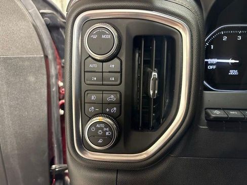 Used 2021 GMC Sierra 1500 AT4 w/ Technology Package AWD/4WD image 15
