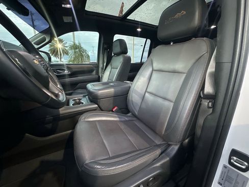 Used 2023 Chevrolet Suburban High Country w/ Premium Package 2 image 34