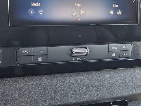 Used 2024 Mercedes-Benz eSprinter 170 Cargo image 26