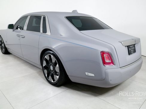 Used 2024 Rolls-Royce Phantom Sedan w/ The Phantom Package RWD image 8