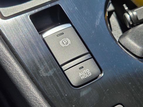 Used 2023 Nissan Rogue SV w/ SV Premium B Package FWD image 30