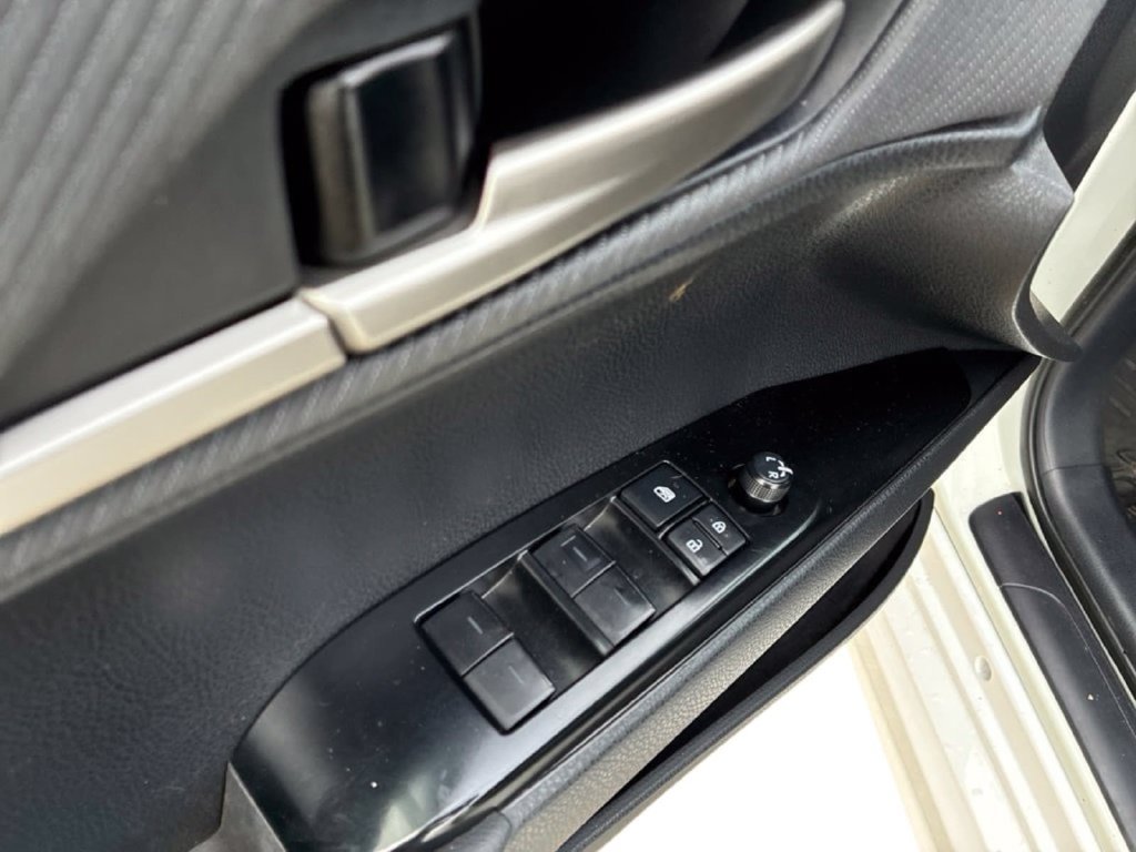 Used 2025 Toyota Camry SE w/ Convenience Package FWD image 21