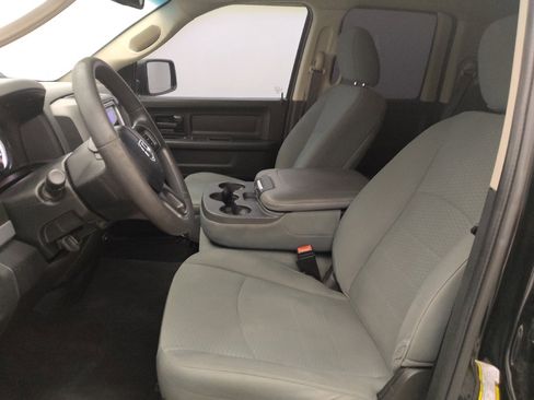 Used 2020 RAM 1500 Tradesman w/ Chrome Plus Package RWD image 17