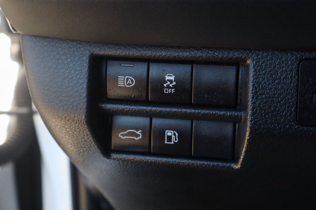 Used 2019 Toyota Avalon XSE w/ All Weather Liner Package FWD image 21