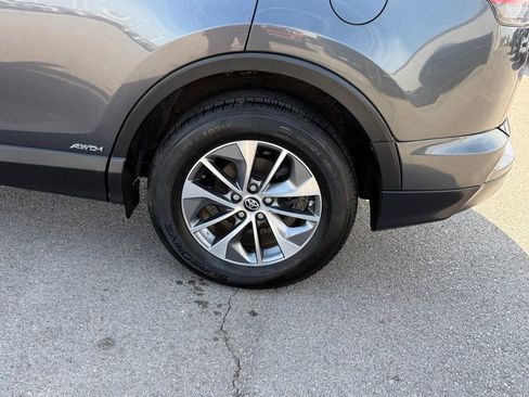 Used 2016 Toyota RAV4 XLE image 41
