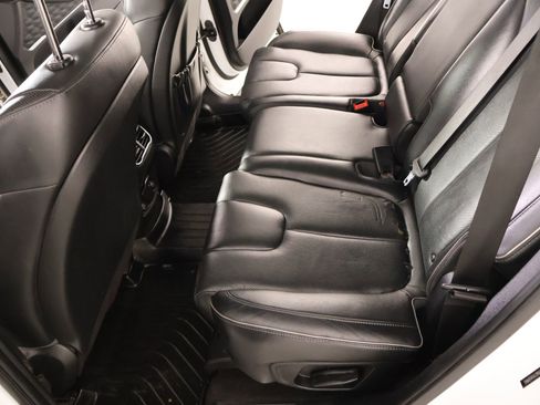Used 2022 Hyundai Santa Fe Limited FWD image 12