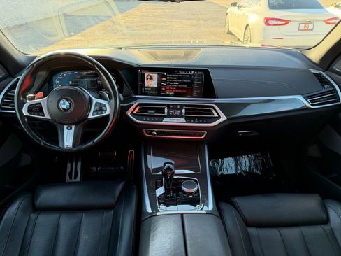 Used 2022 BMW X5 M50i w/ Premium Package image 12